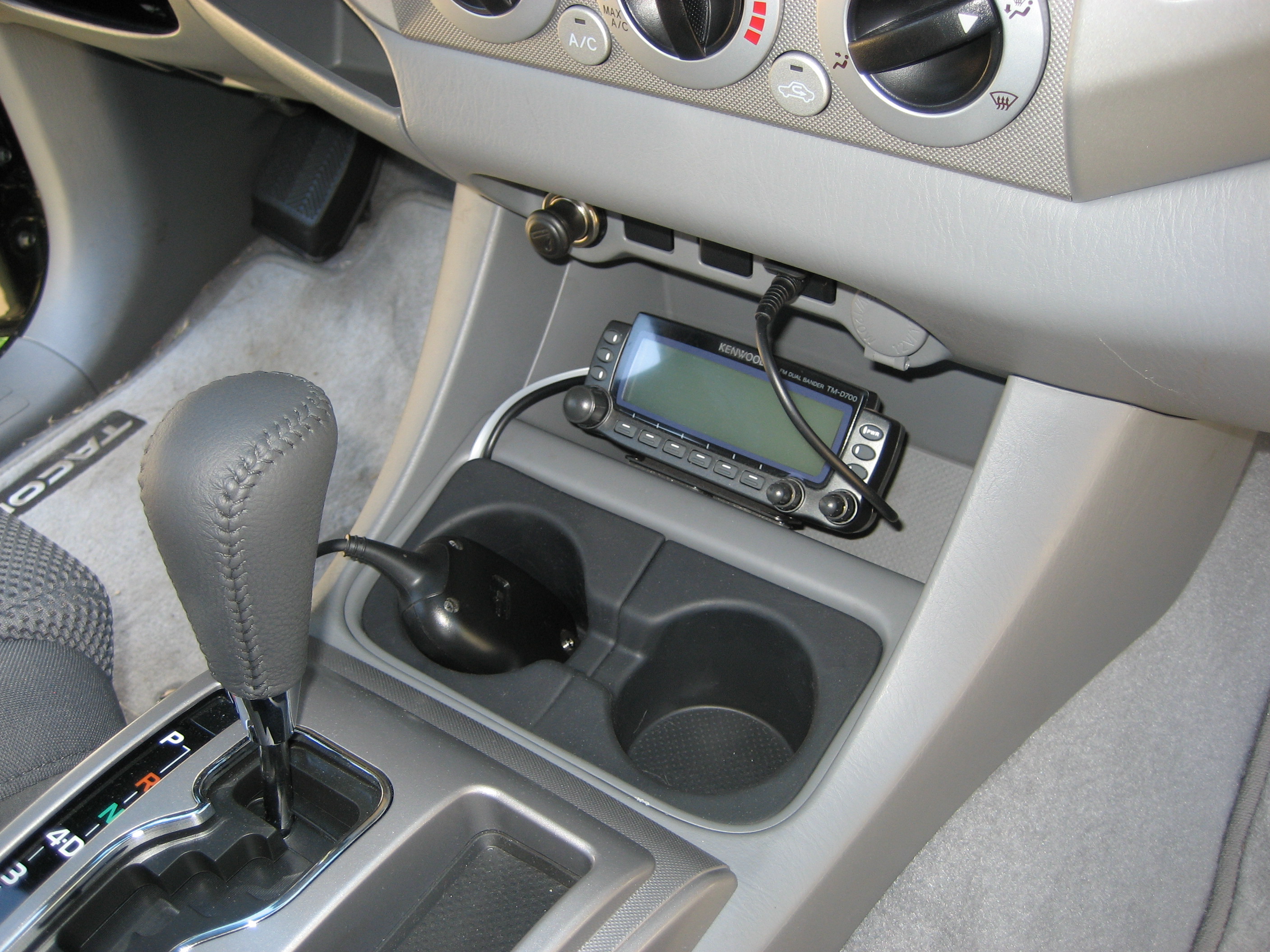 Control Head Mounted in Console